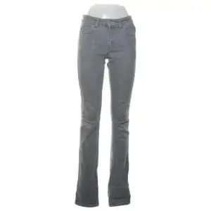 Acne jeans Strl 27/34. Låg/medel hög midja 🤍