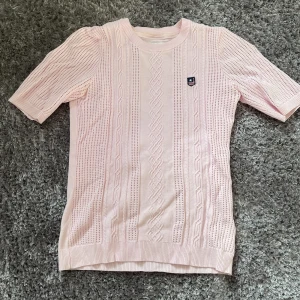 Bondelid tröja - jättesnygg och dessutom skön tröja från Bondelid!! har knappt använts 💕💕