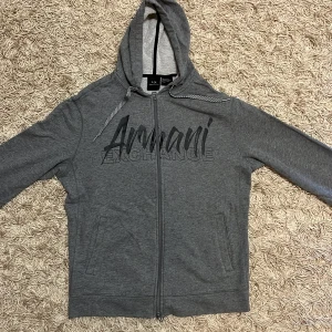 Armani exchange hoodie strl m - Bra skick