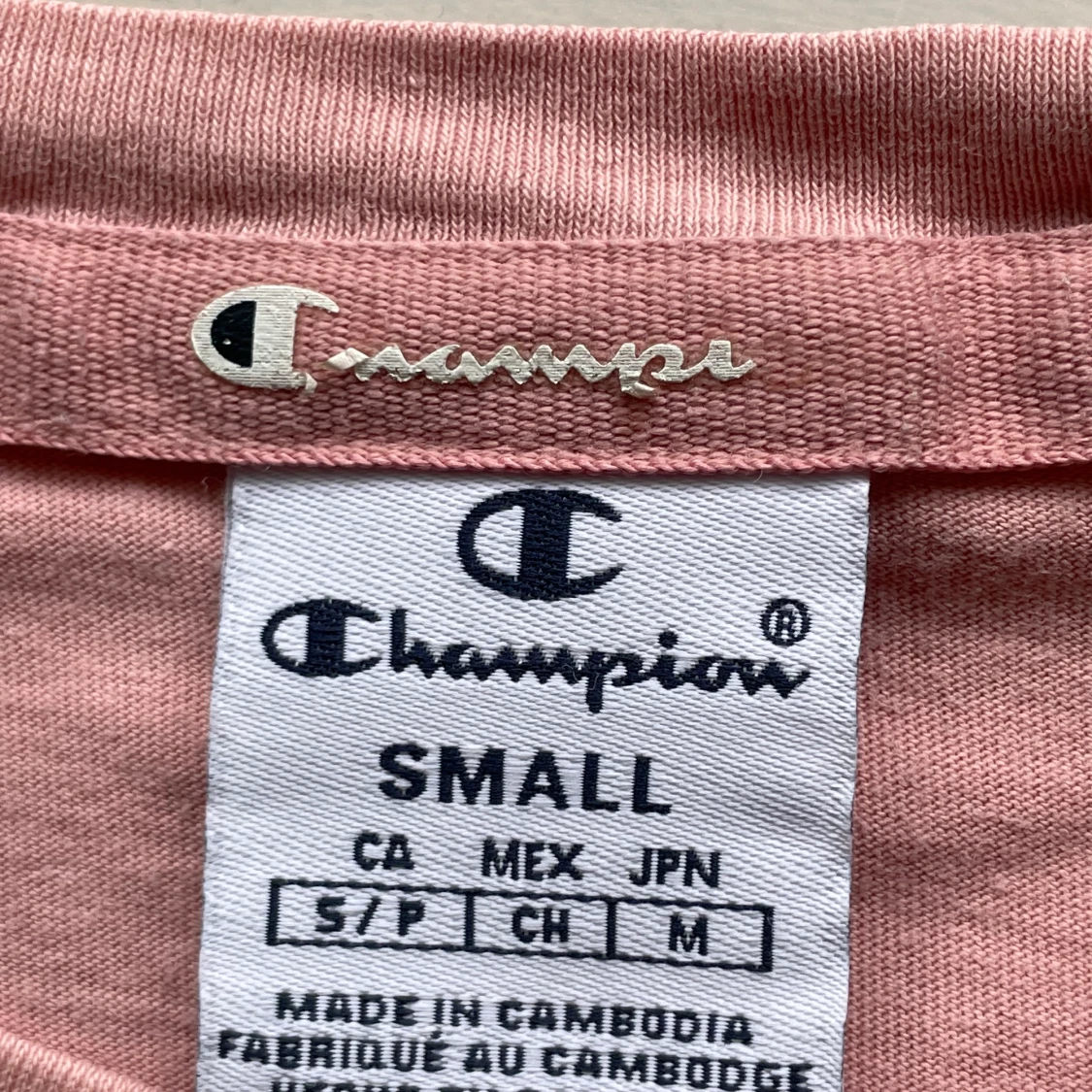 Champion t-shirt strl small - 91