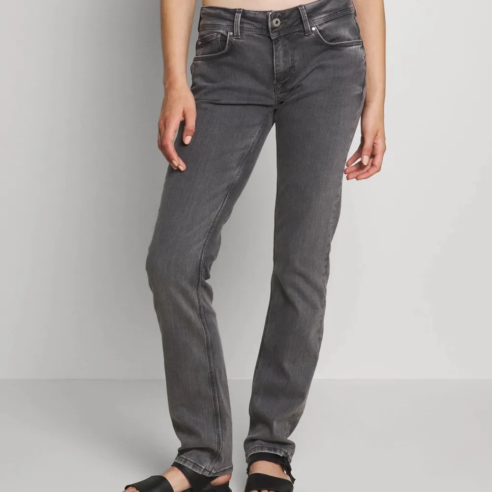 Superfina lågmidjade pepe jeans ⭐️. Jeans & Byxor.