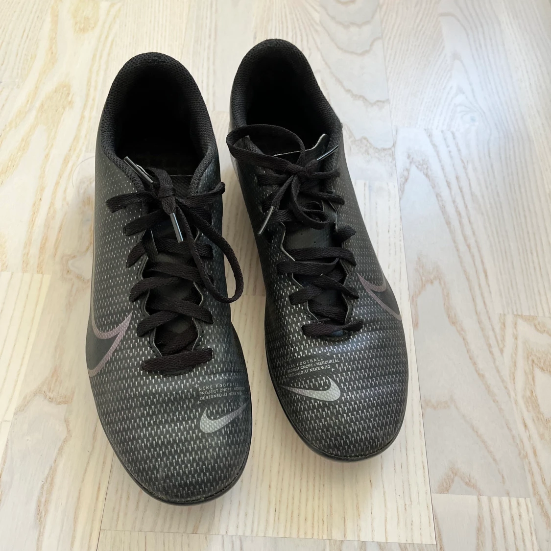 Football Kids boots size EU 42 US 9,5