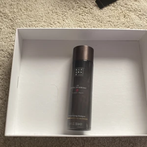 Shampoo från rituals. - Shampoo från rituals med samurai serien!