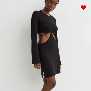 HM - En superfin klänning från hm! Använd 1 gång:) 150 kr + frakt💓