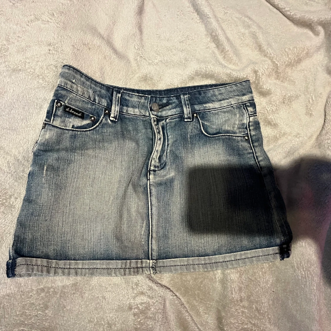 En jättefina lågmidjad kjol - 90