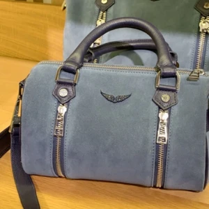 Zadig&voltaire sunny bag - Zadig & Voltaire sunny bag i mellersta modellen, alltså en större än ”nano”💖 Köpt på Zadig butiken i stockholm. Säljer för 2000 vid snabb affär