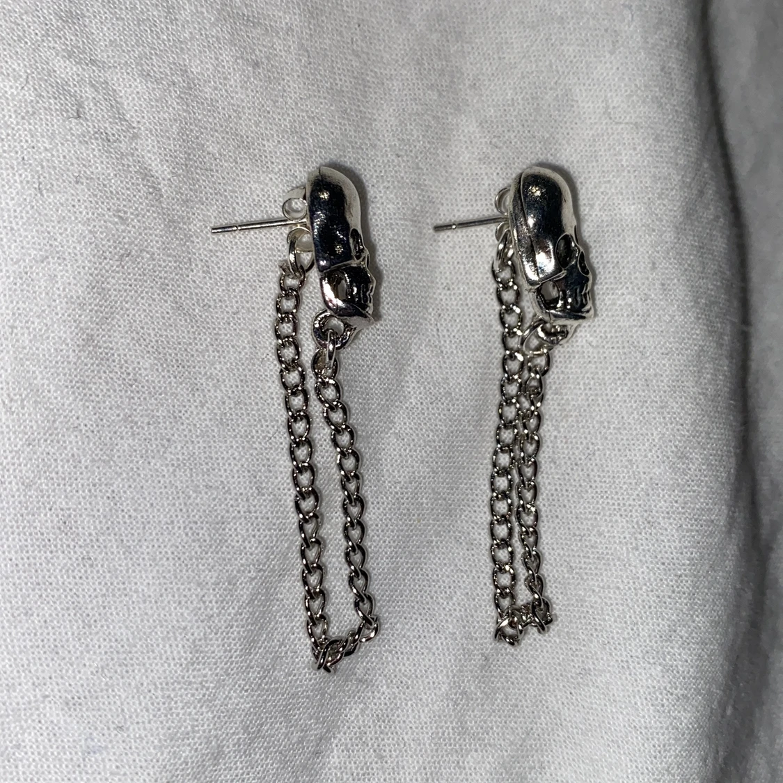 Dödskalle örhängen  - 90