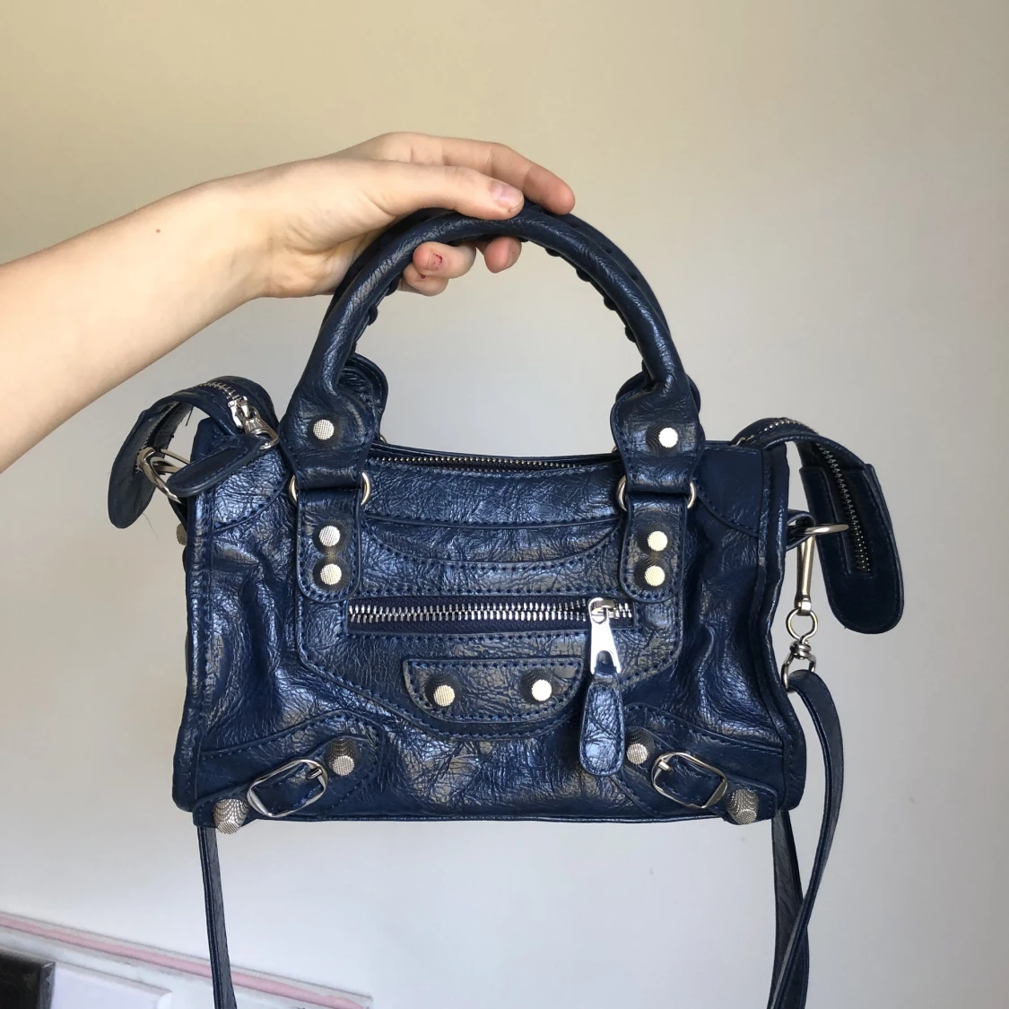 Balenciga liknande väska