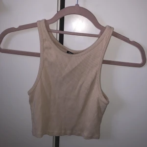 Beige linne från Zara - Perfekt basplagg i garderoben!🤩
