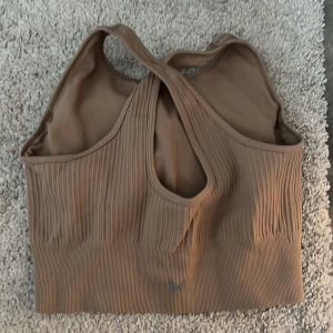 Nya träningskläder  - Nya träningskläder från soc säljes pågrund av att dom blivit försmå💜