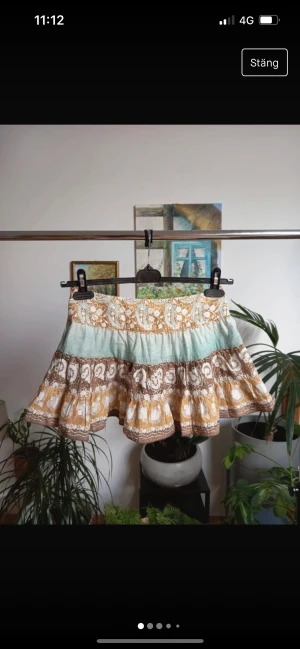 Zara kjol - Knappt använd volangkjol från zara