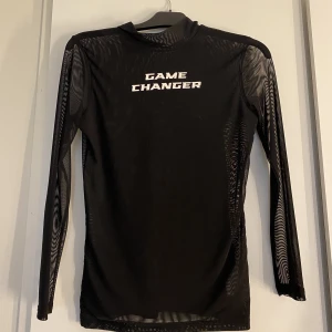 Mesh tröja - Lisa Ankarman  - En mesh tröja från Madlady i kollektion med Lisa Ankarman. Aldrig använd alltså mycket bra skick. 