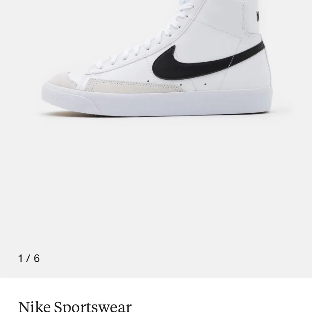 Nike skor köpta från Zalando för 949 kr. Bra skick då de endast använda fåtal gånger. Säljer billigt för jag vill få de sålda snabbt Storlek 37,5. Skor.