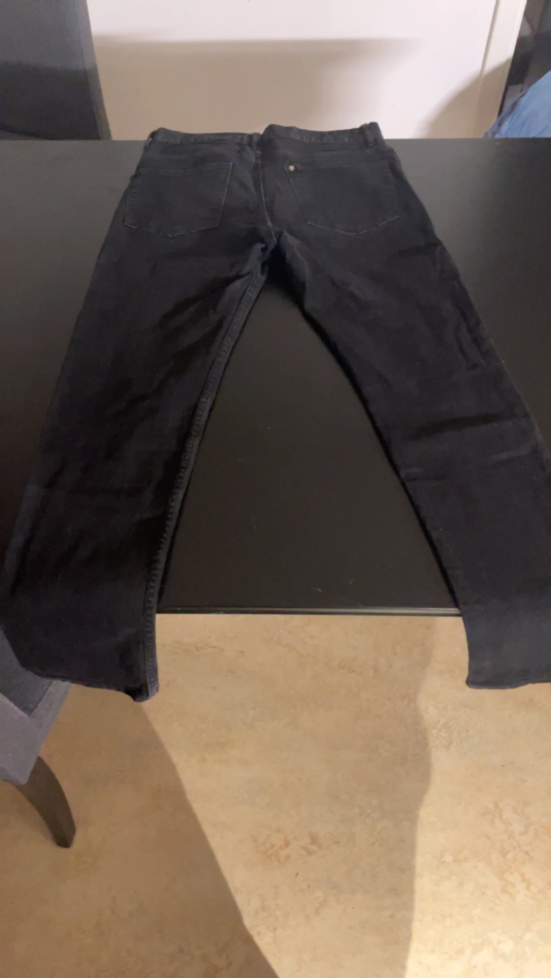 Svarta jeans från H&M - 90