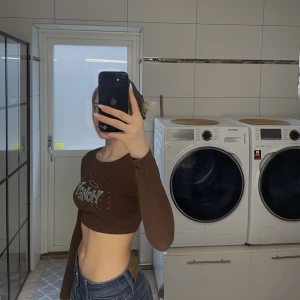 Söt topp - Söt topp  Storlek Xs  Nästan helt oanvänd 