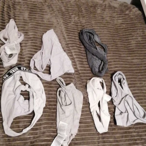 Toppar  - 5 kr styck  15 för  alla