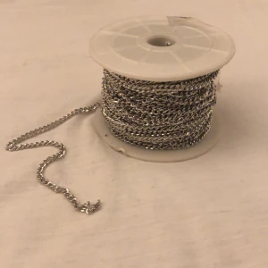 Kedja  - Ungefär 20 m.