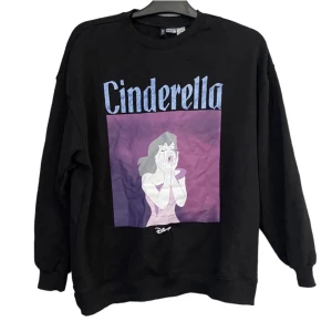 Cinderella Tröja - Använd en gång. Nyskick. 