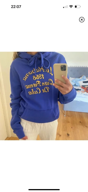 Hoodie - Blå så snygg o skön hoodie från Crocker strl S, knappt använd så fint skick! 💙