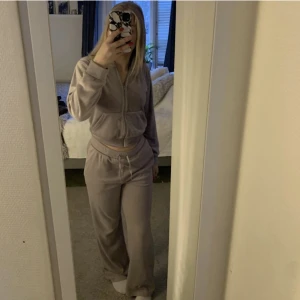 Velour mjukis set - Lila velour dress från hm stl Xs