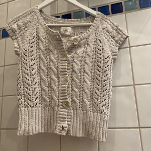 Stickad topp - Stickad topp 