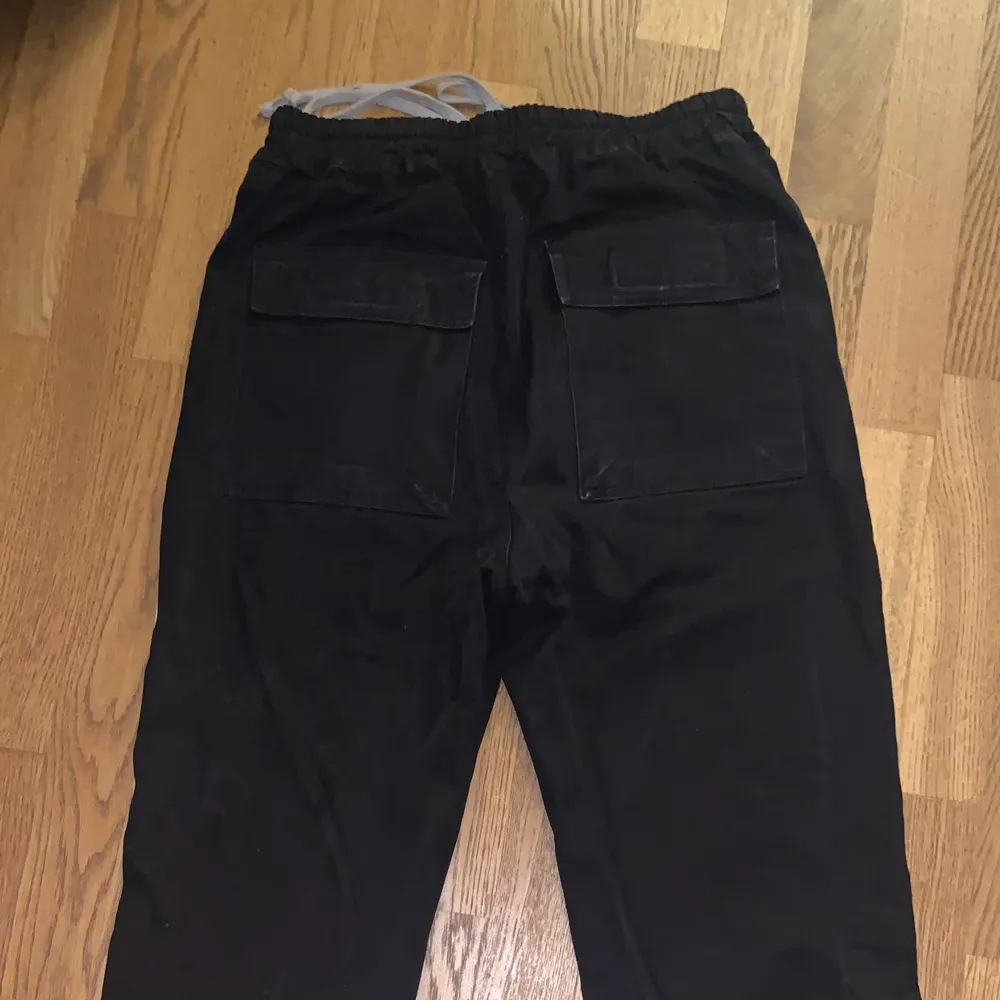 Rick owens, Strl M, inte äkta. Jeans & Byxor.