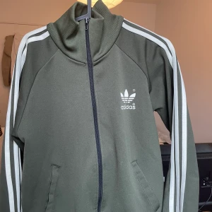 Adidas kofta  - Så snygg