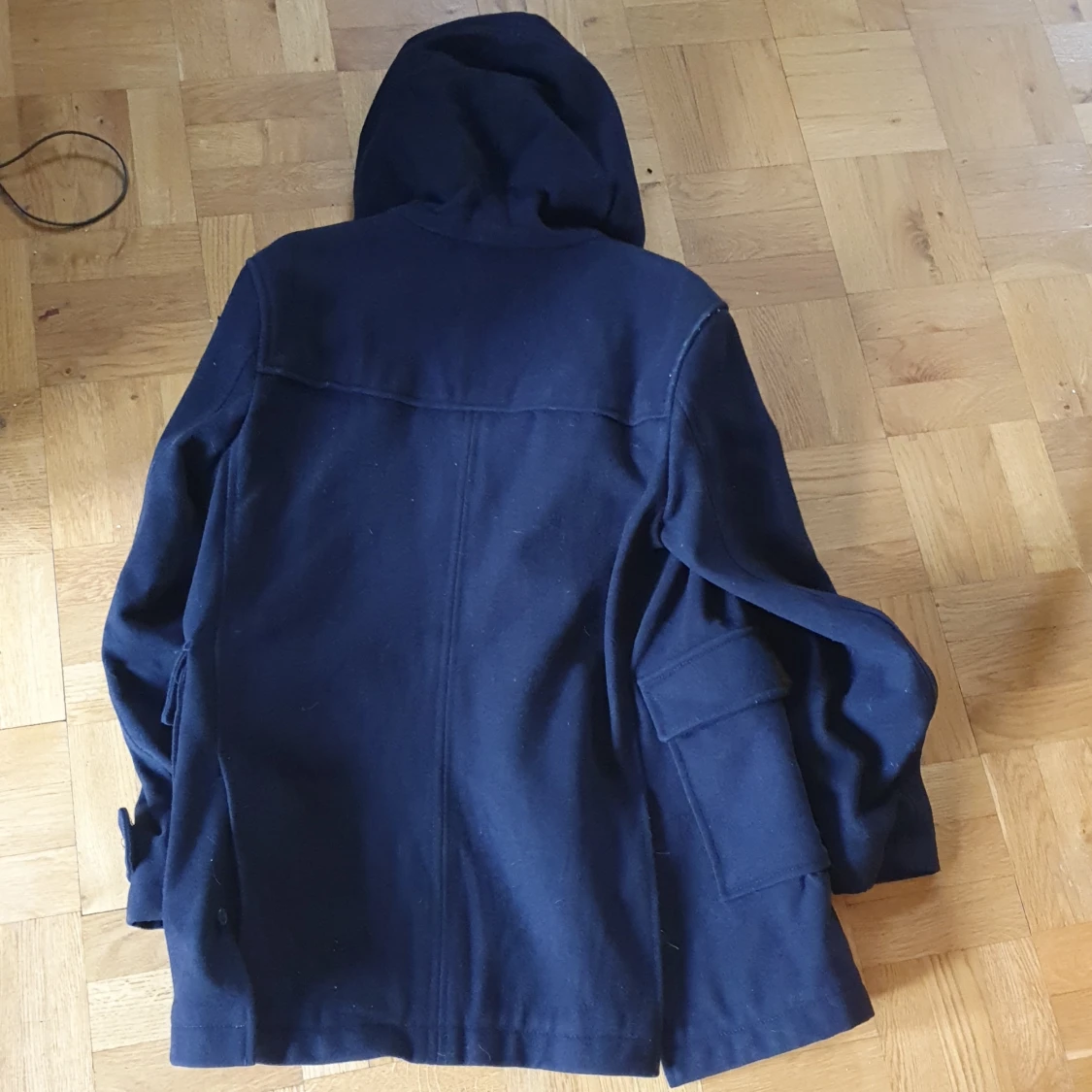 Snygg svart Jacka med Luva J.Lindeberg - 90