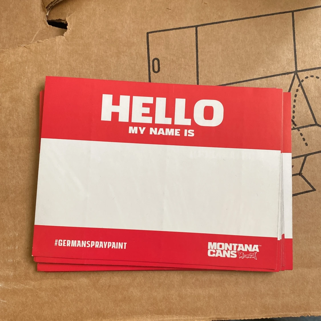 montana cans- HELLO MY NAME IS STICKER/klistermärke