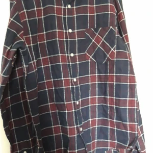 Skjorta - Skjorta från lager 157 100% bomull Storlek M