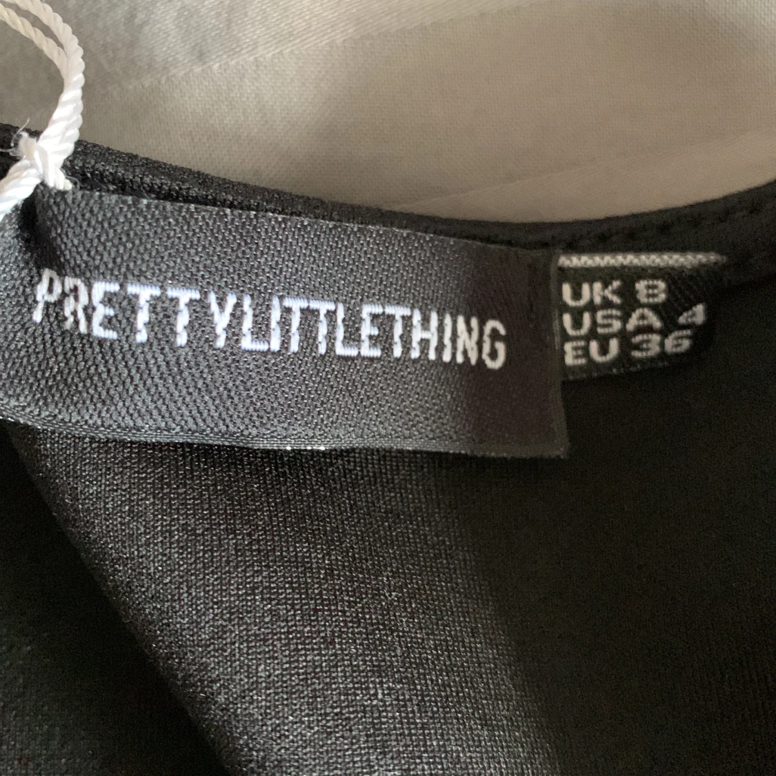 Svart Body med spänne  - 91