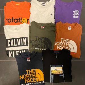 Blandat t-shirt paket - 8st tshirts från The North Face, H&M, Abercombie & Fitch, Calvin Klein, Vans mm. Storlekarna varierar mellan M och L. Alla är som nya och skick visas enligt bild. Vid funderingar eller förfrågan om fler bilder så hör av dig. Köparen står för frakt (60kr)!