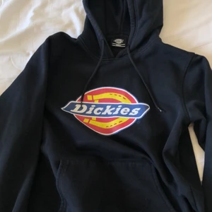 Dickies hoodie  - Storlek S bra skick!