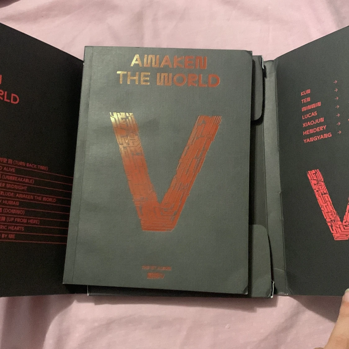 WAYV AWAKEN THE WORLD winwin korean ver - 90