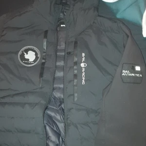 Sail racing jacka  - Äkta sail racing jacka som ny köpt för 3500