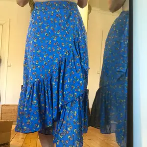 Fin kjol från bikbok strl xs 