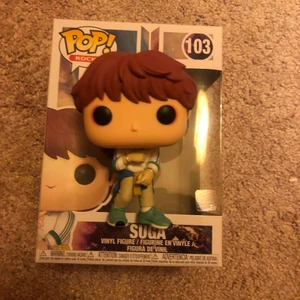 SUGA POP! Figur!  - Pop figur av BTS suga! I jätte bra skick ingen damage! 