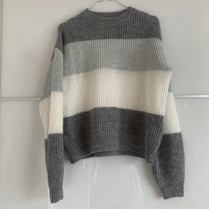 stickad - superfin stickad tröja💗💗