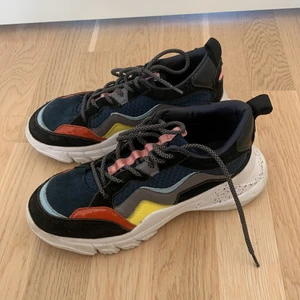 Sneakers  - Sneakers från zara