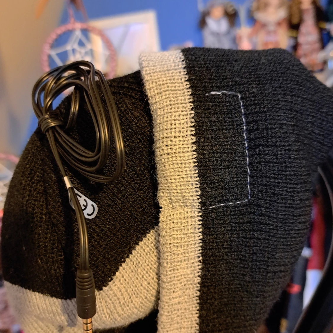 Mössa med hörlurar i🌞 - 90