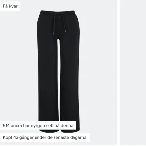 BIK BOK low wiast mjukisbyxor - Säljer dessa mjukisbyxor från bikbok, sitter jättefint. I nyskick och är slutsålda i nästan alla storlekar på bikbok. Ifall ni vill ha bilder skriv till mig, och kan sänk priset lite vid snabbaffär..
