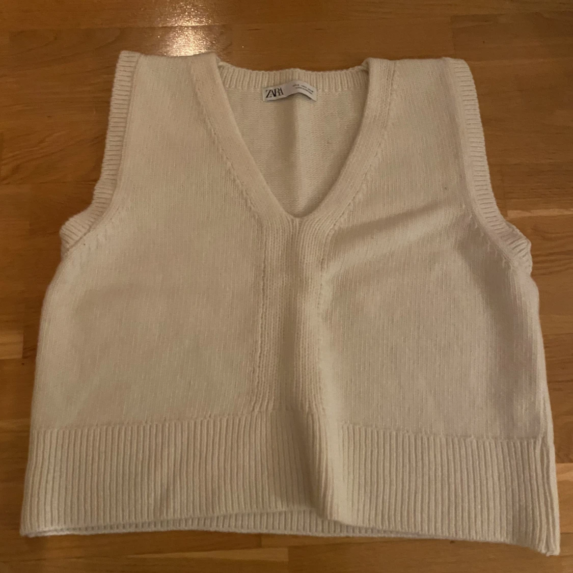 Stickad väst från Zara!