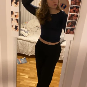 Intimissimi tröja  - Trendig jätte skön och mjuk cashmire tröja från Intimissimi. Använd 2 gånger 