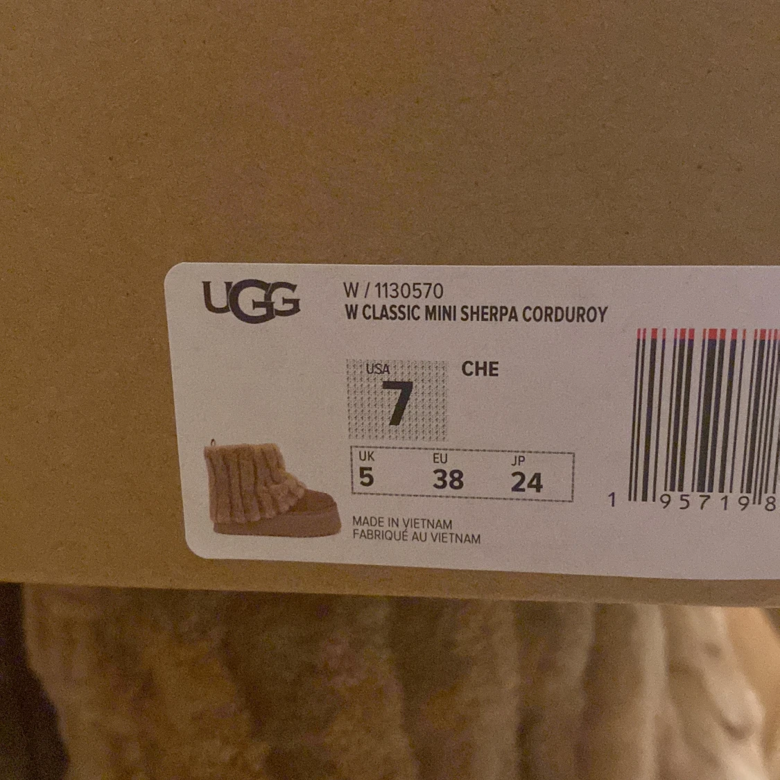 Ugg Classic Mini Sherpa Corduroy  - 90