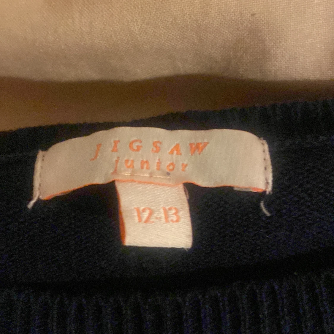 Tröja med spets detalj - 90