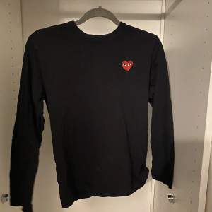 Cdg longsleeve Size s Skick 9/10 Nypris ca 900kr Mitt pris 299kr