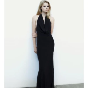 Söker - Söker klänningen från zara i storlek S eller XS