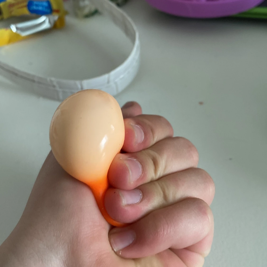 2 stress bollar för 35kr - 91