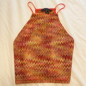 Färgglad topp ifrån Atmosphere - Storlek S Om det blir många intresserade så blir det budgivning!