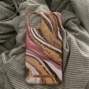 Mobilskal iPhone 11 - Säljer detta då jag behöver pengar och inte använder det. Pris kan diskuteras.